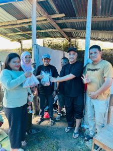 STIE Enam Enam Kendari Salurkan 350 Paket Kurban, Rawat Tradisi Solidaritas dan Kepedulian Sosial
