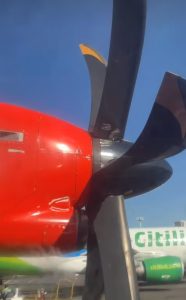 Viral Video WNA Sorot Komponen Pesawat Lion Air di Bali Diikat Cable Tie, Aman atau Bahaya?