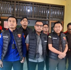 Kantor Dinas Perkebunan & Peternakan Kolaka Digeruduk Tim Pidsus Kejari