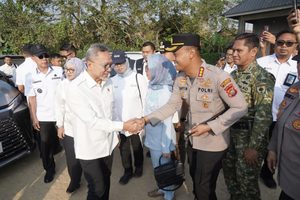 Dampingi Menko Pangan RI, Kapolresta Kendari Ikut Rembuk Tani Konda Hasilkan Bantuan Pupuk 3 Ton
